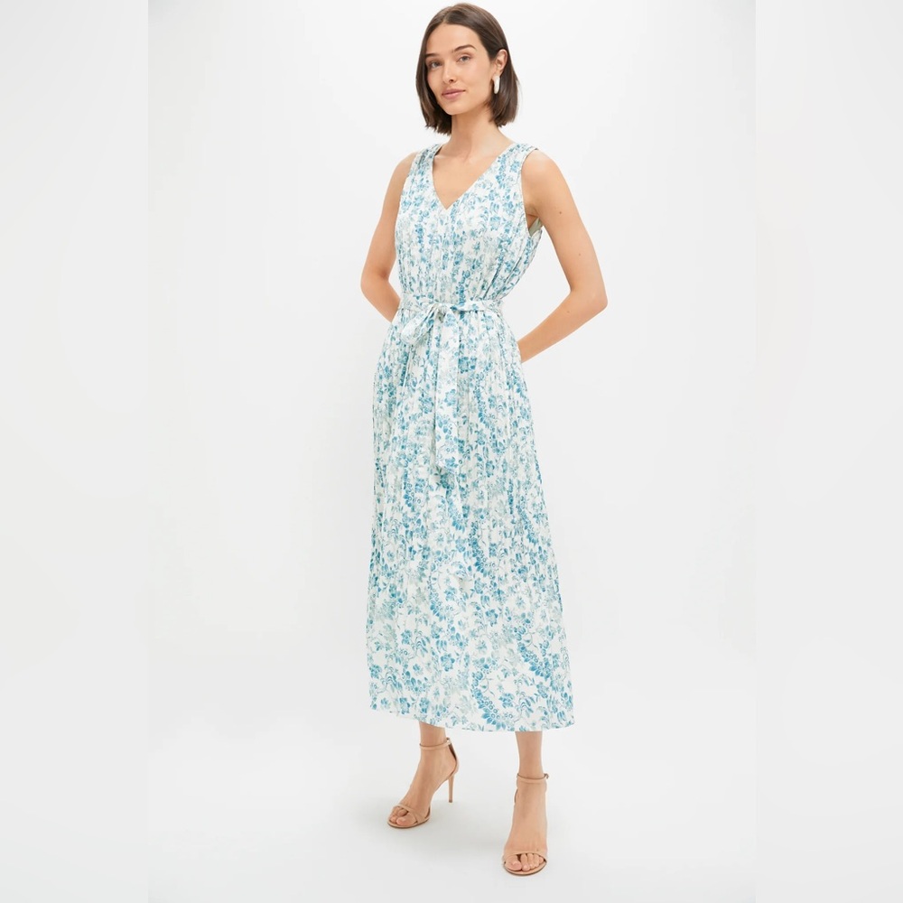 Tuckernuck Jardin De Fleurs Plisse Crinkle
Alina Dress. Size medium. NWT